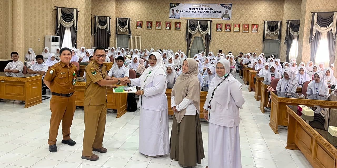 Serah Terima Mahasiswa Tingkat II AKPER Baiturrahmah Padang untuk Praktik Klinik di RS Jiwa Prof. Dr. HB Saanin Padang