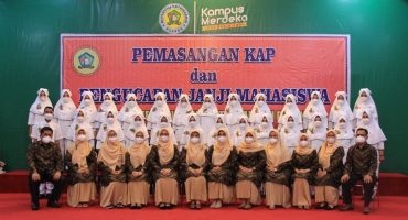 WhatsApp Image 2021-07-08 at 11.01.12 (1) Pemasangan Kap dan Pengucapan Janji Mahasiswa Tahun 2021